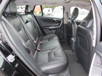 2016 Volvo V60 T5 Drive-E Premier   - Photo 31 - Santa Cruz, CA 95062