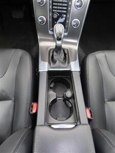 2016 Volvo V60 T5 Drive-E Premier   - Photo 15 - Santa Cruz, CA 95062
