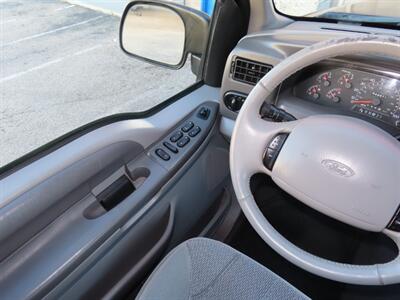 2001 Ford Excursion XLT - Photo 9 - Santa Cruz, CA 95062