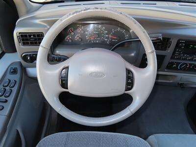 2001 Ford Excursion XLT - Photo 8 - Santa Cruz, CA 95062