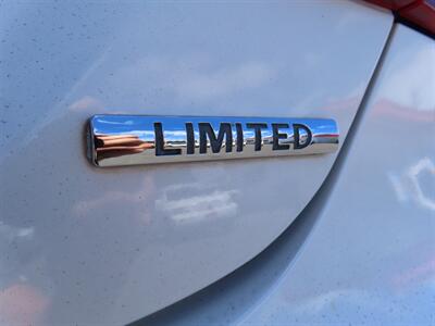 2011 Hyundai SONATA Limited - Photo 5 - Santa Cruz, CA 95062