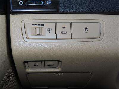 2011 Hyundai SONATA Limited - Photo 8 - Santa Cruz, CA 95062