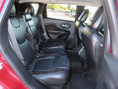 2016 Jeep Cherokee Trailhawk 4WD - Photo 31 - Santa Cruz, CA 95062
