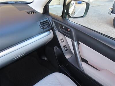 2015 Subaru Forester 2.5i AWD - Photo 17 - Santa Cruz, CA 95062