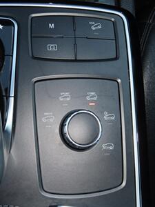 2016 Mercedes-Benz GLE 400 4MATIC   - Photo 28 - Santa Cruz, CA 95062