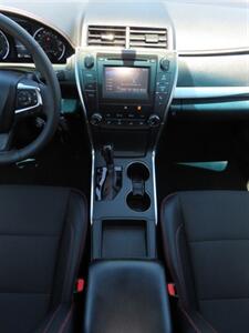 2017 Toyota Camry SE   - Photo 14 - Santa Cruz, CA 95062
