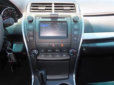 2017 Toyota Camry SE   - Photo 13 - Santa Cruz, CA 95062