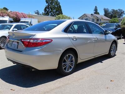 2017 Toyota Camry SE   - Photo 4 - Santa Cruz, CA 95062