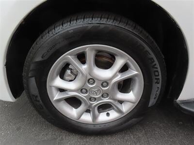 2004 Toyota Sienna XLE Limited 7 Passenger AWD - Photo 46 - Santa Cruz, CA 95062