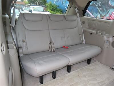 2004 Toyota Sienna XLE Limited 7 Passenger AWD - Photo 33 - Santa Cruz, CA 95062