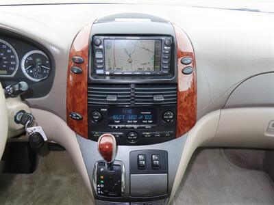 2004 Toyota Sienna XLE Limited 7 Passenger AWD - Photo 11 - Santa Cruz, CA 95062