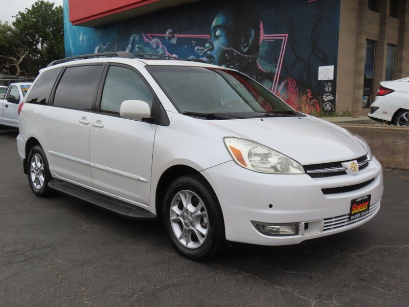 2004 Toyota Sienna XLE Limited 7 Passenger AWD   - Photo 1 - Santa Cruz, CA 95062