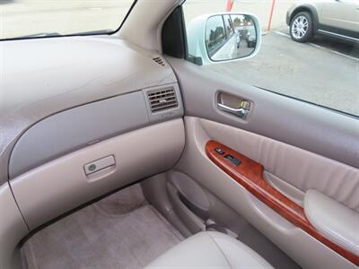 2004 Toyota Sienna XLE Limited 7 Passenger AWD - Photo 17 - Santa Cruz, CA 95062