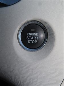 2014 Toyota Sienna XLE 8-Passenger   - Photo 9 - Santa Cruz, CA 95062