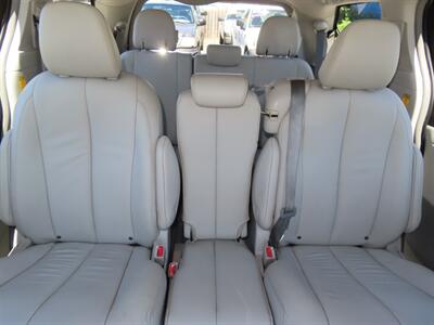 2014 Toyota Sienna XLE 8-Passenger   - Photo 31 - Santa Cruz, CA 95062