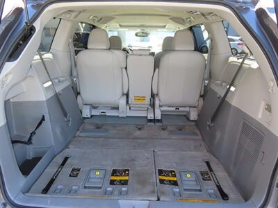 2014 Toyota Sienna XLE 8-Passenger   - Photo 48 - Santa Cruz, CA 95062