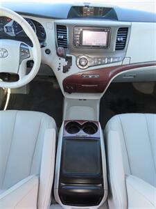 2014 Toyota Sienna XLE 8-Passenger   - Photo 17 - Santa Cruz, CA 95062