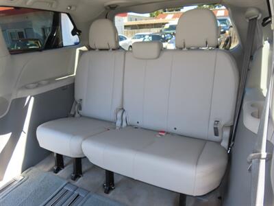 2014 Toyota Sienna XLE 8-Passenger   - Photo 41 - Santa Cruz, CA 95062