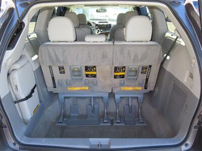 2014 Toyota Sienna XLE 8-Passenger   - Photo 50 - Santa Cruz, CA 95062