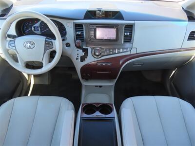 2014 Toyota Sienna XLE 8-Passenger   - Photo 27 - Santa Cruz, CA 95062