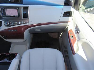 2014 Toyota Sienna XLE 8-Passenger   - Photo 21 - Santa Cruz, CA 95062
