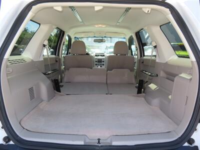 2011 Ford Escape Hybrid 4WD   - Photo 26 - Santa Cruz, CA 95062