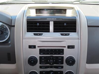 2011 Ford Escape Hybrid 4WD   - Photo 17 - Santa Cruz, CA 95062