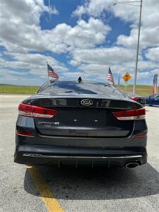 2020 Kia Optima LX   - Photo 8 - Miami, FL 33178