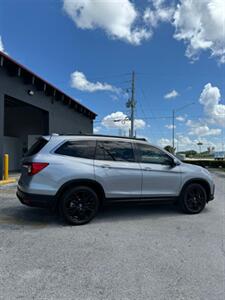 2021 Honda Pilot SE   - Photo 8 - Miami, FL 33178