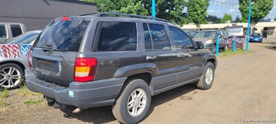 2004 Jeep Grand Cherokee Laredo   - Photo 5 - Clackamas, OR 97015