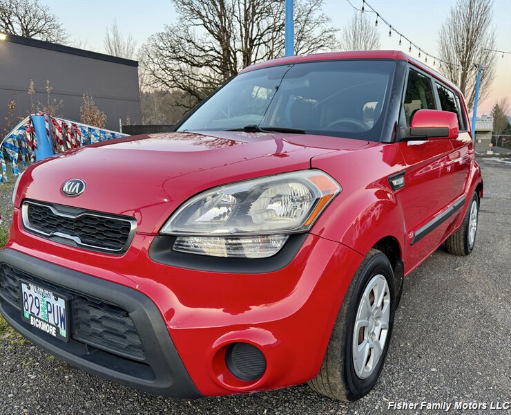 2013 Kia Soul   - Photo 1 - Clackamas, OR 97015