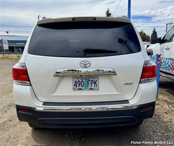 2012 Toyota Highlander   - Photo 6 - Clackamas, OR 97015