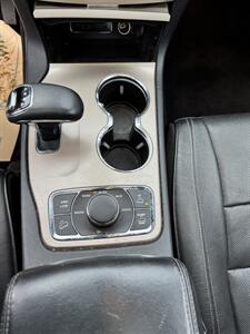 2014 Jeep Grand Cherokee Overland   - Photo 15 - Clackamas, OR 97015