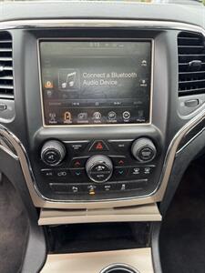 2014 Jeep Grand Cherokee Overland   - Photo 13 - Clackamas, OR 97015