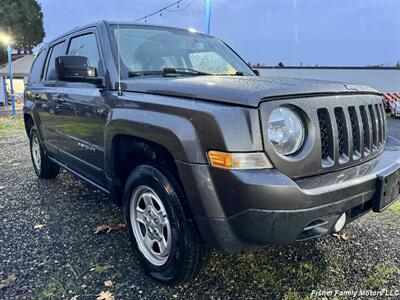2015 Jeep Patriot Latitude   - Photo 4 - Clackamas, OR 97015