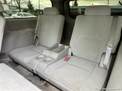 2007 Chevrolet Suburban LS 2500 LS 2500 4dr SUV   - Photo 11 - Clackamas, OR 97015
