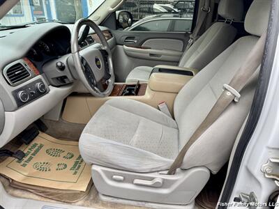 2007 Chevrolet Suburban LS 2500 LS 2500 4dr SUV   - Photo 9 - Clackamas, OR 97015