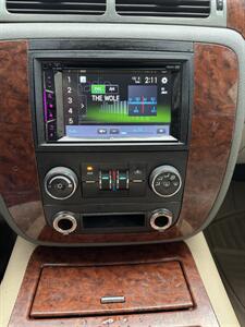 2007 Chevrolet Suburban LS 2500 LS 2500 4dr SUV   - Photo 14 - Clackamas, OR 97015