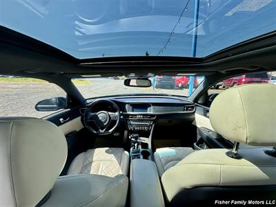 2016 Kia Optima SXL Turbo   - Photo 12 - Clackamas, OR 97015