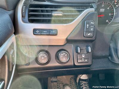 2015 GMC Yukon XL Denali   - Photo 14 - Clackamas, OR 97015
