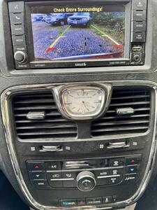 2014 Chrysler Town & Country Touring - Photo 9 - Clackamas, OR 97015