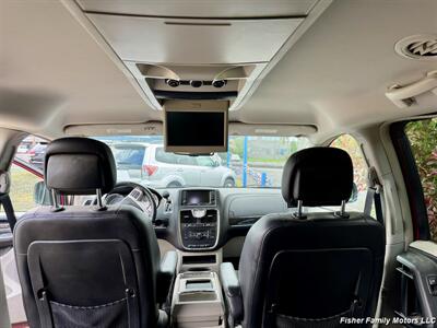 2014 Chrysler Town & Country Touring - Photo 12 - Clackamas, OR 97015
