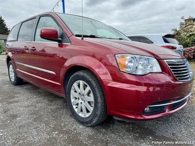 2014 Chrysler Town & Country Touring - Photo 3 - Clackamas, OR 97015