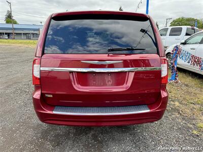 2014 Chrysler Town & Country Touring - Photo 7 - Clackamas, OR 97015