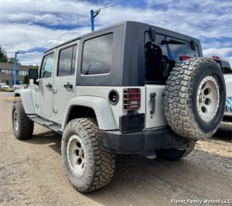 2010 Jeep Wrangler Unlimited Sahara   - Photo 6 - Clackamas, OR 97015