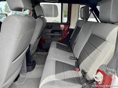 2010 Jeep Wrangler Unlimited Sahara   - Photo 10 - Clackamas, OR 97015
