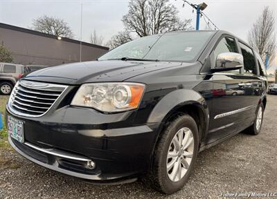 2015 Chrysler Town & Country Limited Platinum   - Photo 4 - Clackamas, OR 97015