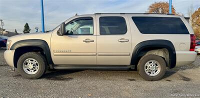 2007 Chevrolet Suburban LT 2500 4dr SUV   - Photo 3 - Clackamas, OR 97015