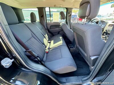 2012 Jeep Liberty Sport   - Photo 10 - Clackamas, OR 97015