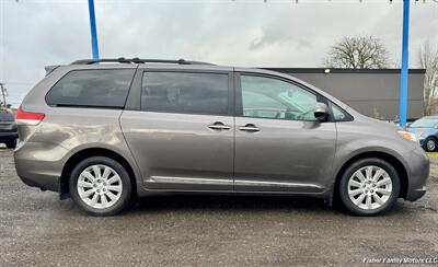 2014 Toyota Sienna XLE limited 7-Passenger   - Photo 5 - Clackamas, OR 97015